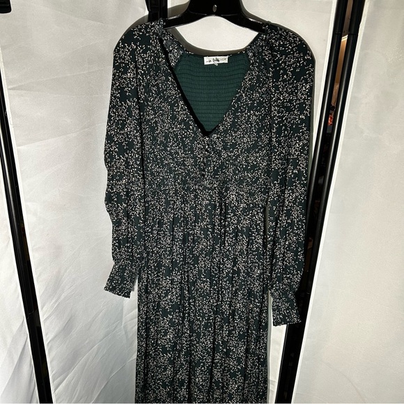 In Bloom Forest Green Floral Long Sleeve Dress - Picture 2 of 10